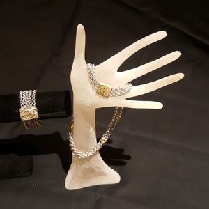 Bracelet and necklace set